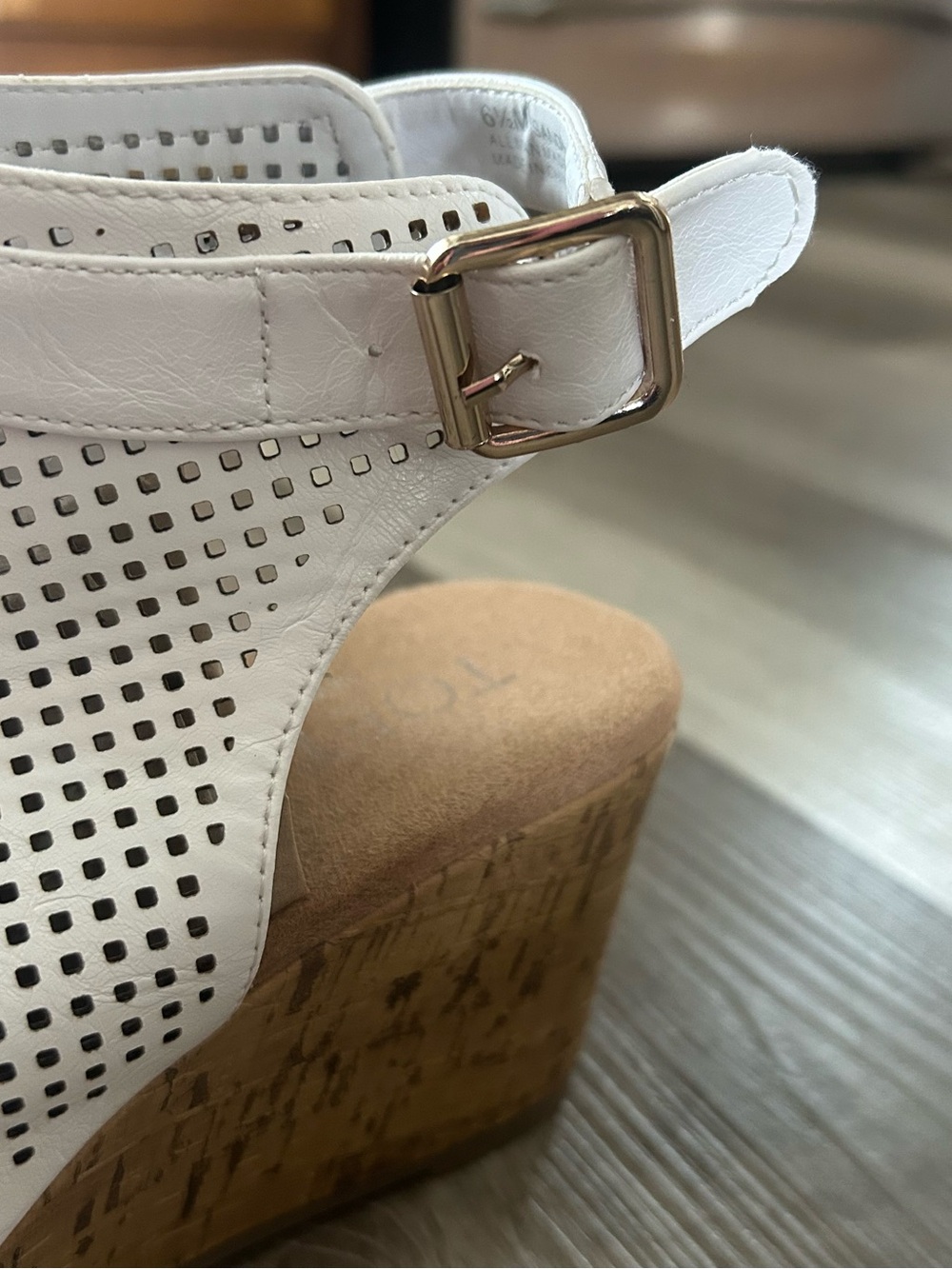 Toetos White Cork Wedge Sandals with Ankle Strap - Picture 2 of 9